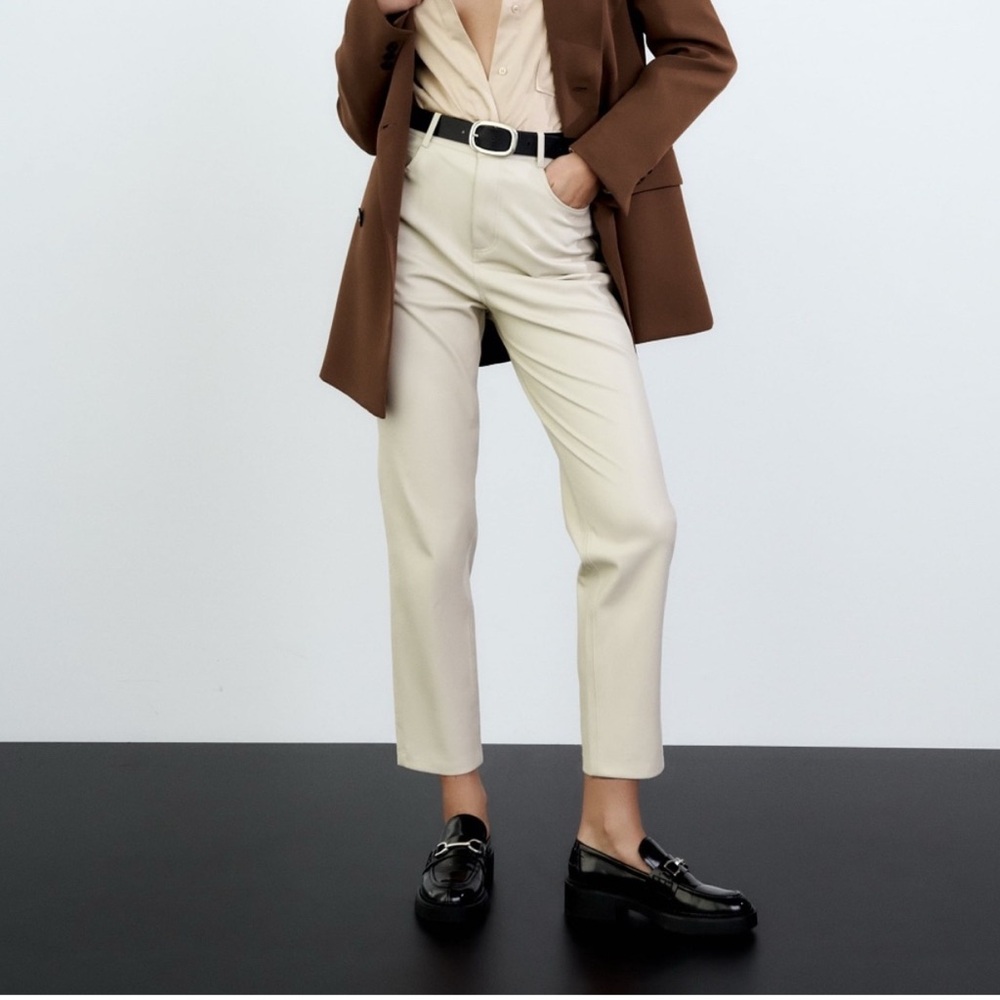 ZARA cream faux leather pants 
size 4
worn twice
great for thanksgiving